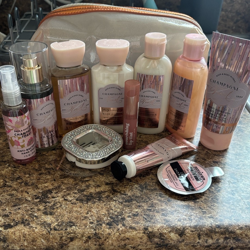 Bath & Body Works Champagne Collection Set - Pink and Gold